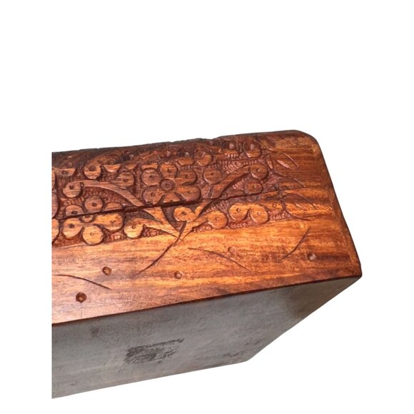 vintage hand carved hinged velvet lined Handcrafted Wooden Tree Life Jewelry Box - Picture 6 of 14